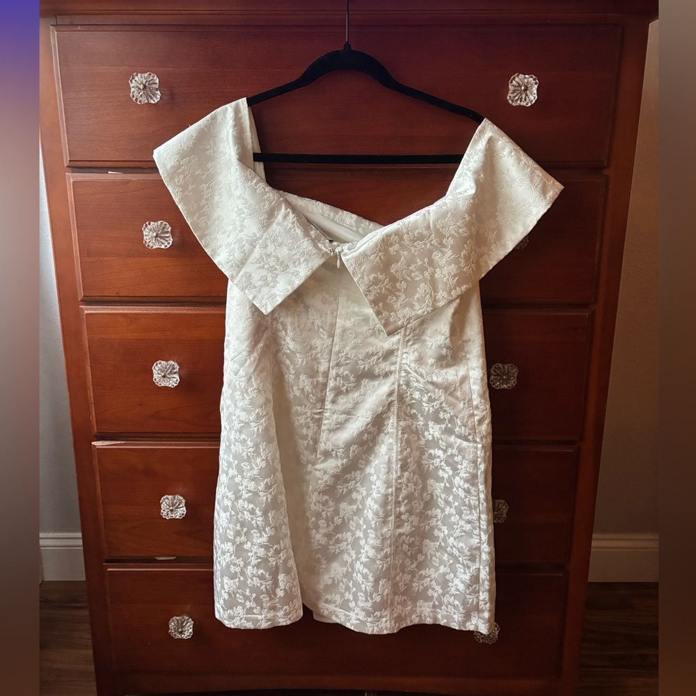 Anthropologie BHLDN Ingrid Stretch Jacquard Off-The-Shoulder Mini Dress - Picture 3 of 4